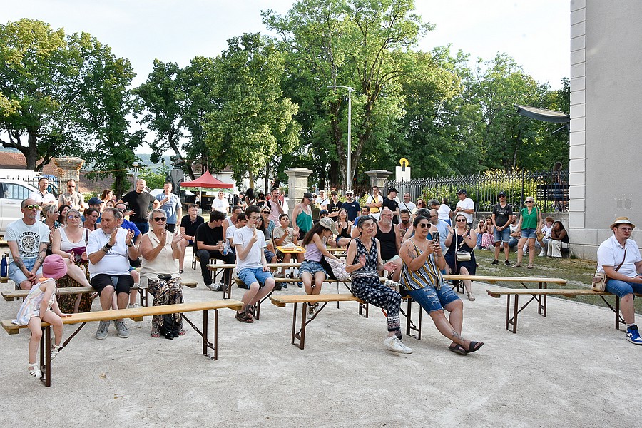 FM26E-0187.jpg